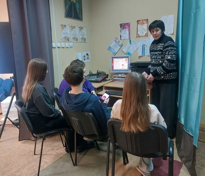 На фотографии знакомство с видео презентацией Сталинградская битва 200дней, 200 ночей