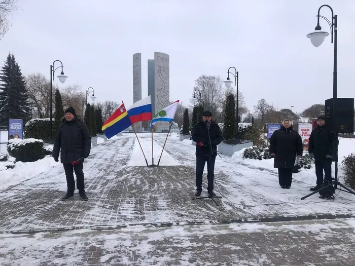 на фото памятное мероприятие (1)