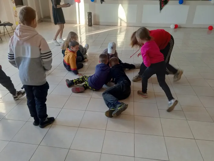 на фото фрагменты игровой программы (5)