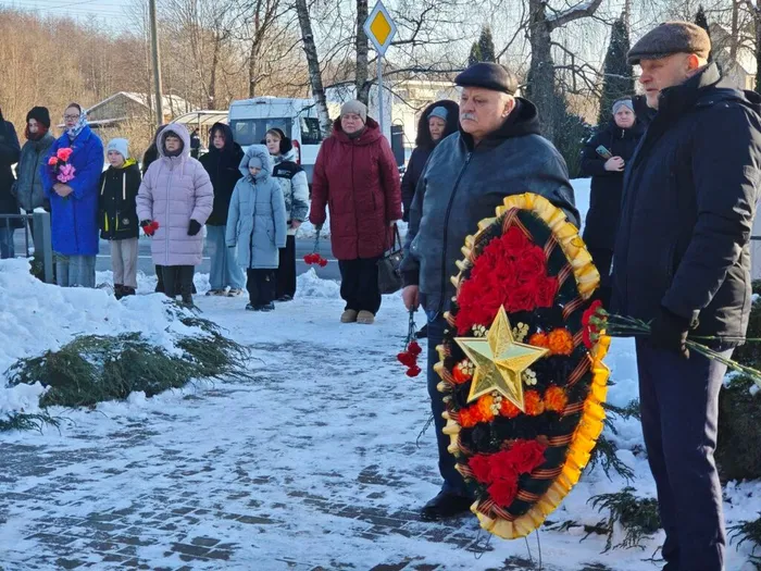 на фото участники памятного мероприятия