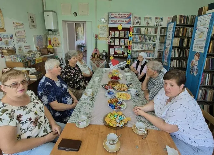 Участницы клуба Вместе .