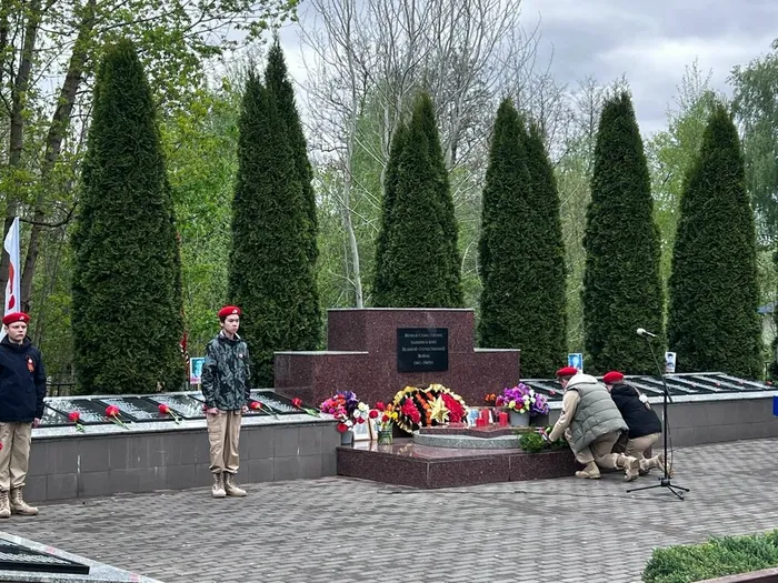 на фотографии фрагмент памятного мероприятия (4)