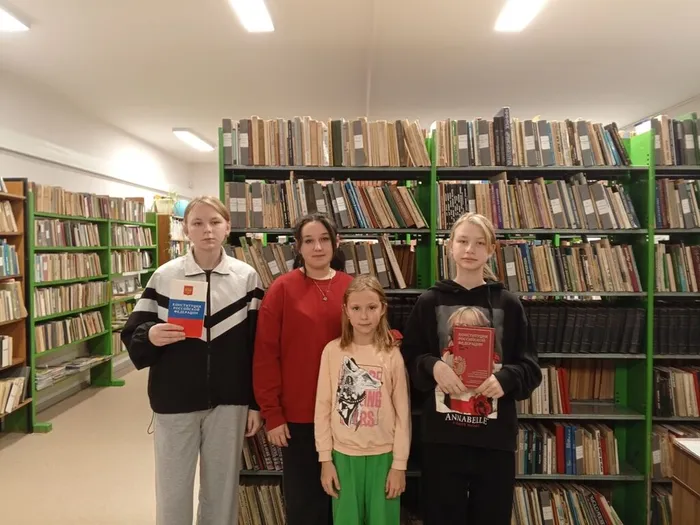 на фото участники мероприятия (1)