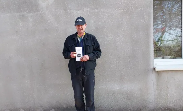 на фото участник акции (1)