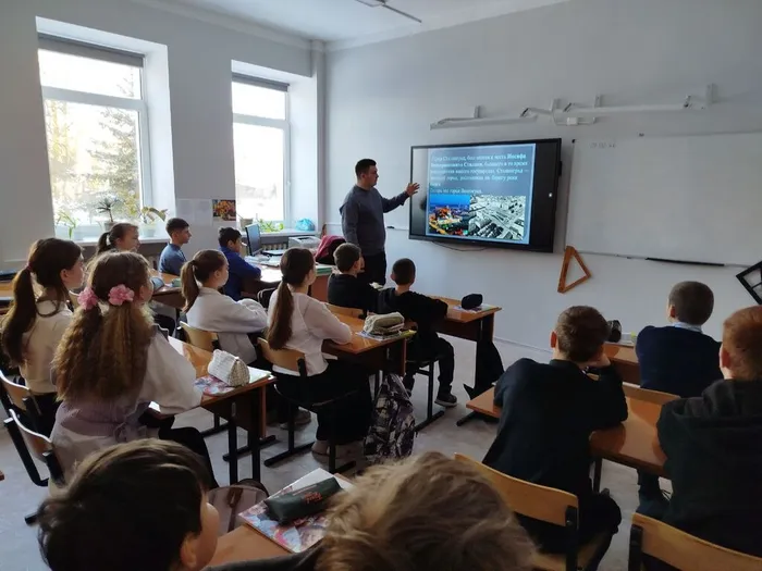 на фотографии участники беседы (1)