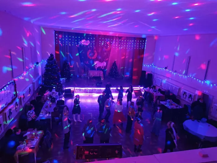 на фото участники встречи (3)