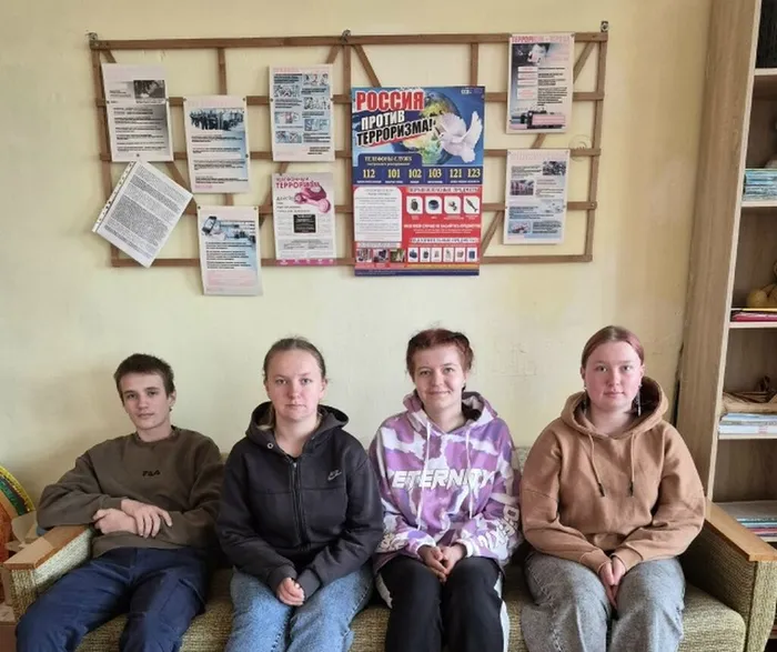 Участники часа памяти  Подвиг Алексея Маресьева