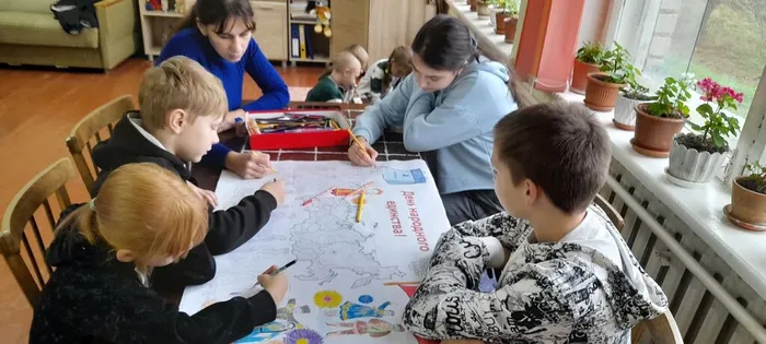 Участвуют и дети и взрослые