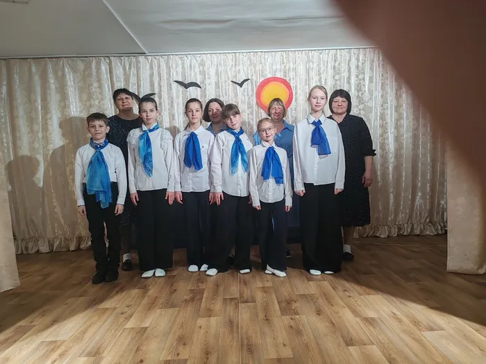 участники литературно-музыкальной композиции