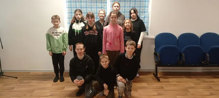 на фото фрагмент круглого стола (4)