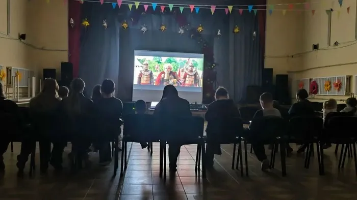 участники мероприятия Смотри со мной сказки