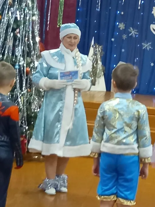 2.Загадки от Снегурочки