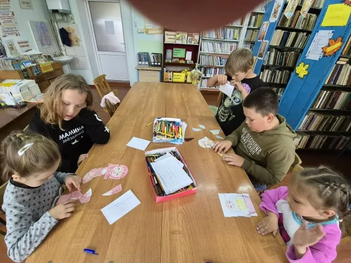 Фольклорнрно познавательная программа Были б у матрешки ножки
