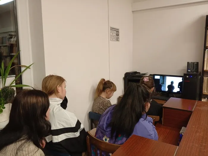 на фото участники беседы (2)