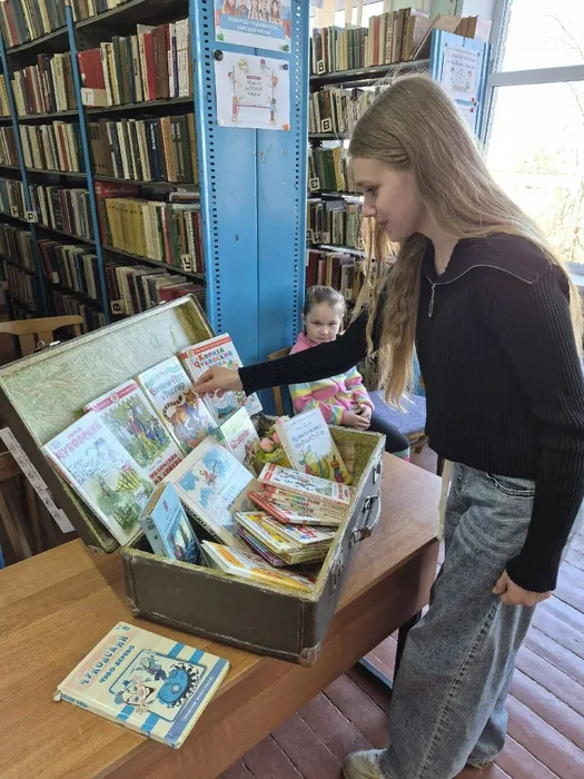 Послина хочет подобрать что почитать на каникулах