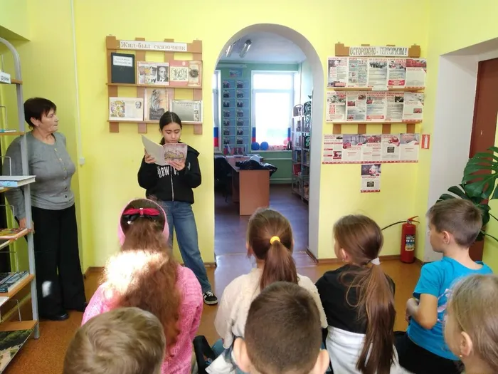 Сказку читает Кира