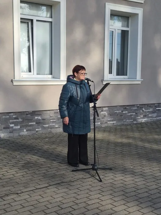 У микрофона Б.И.Чудинова