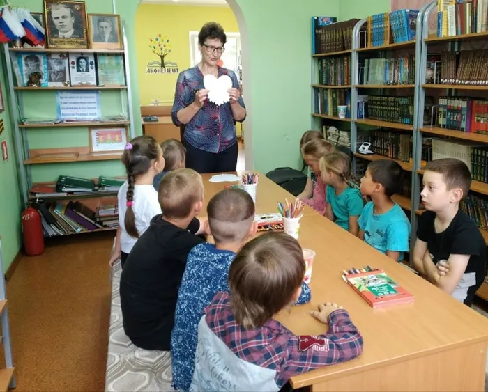 Начинаем украшать открытку