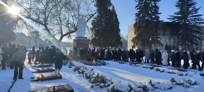 на фото возложение