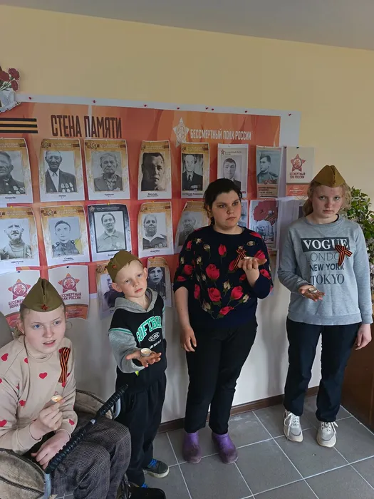 на фотографии участники мероприятия (2)