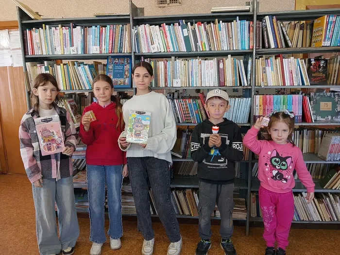 на фотографии участники мероприятия (3)