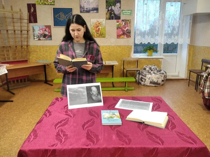 на фото посетители библиотеки (2)