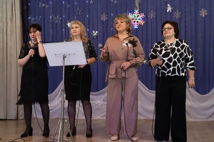 на фото группа Премьера