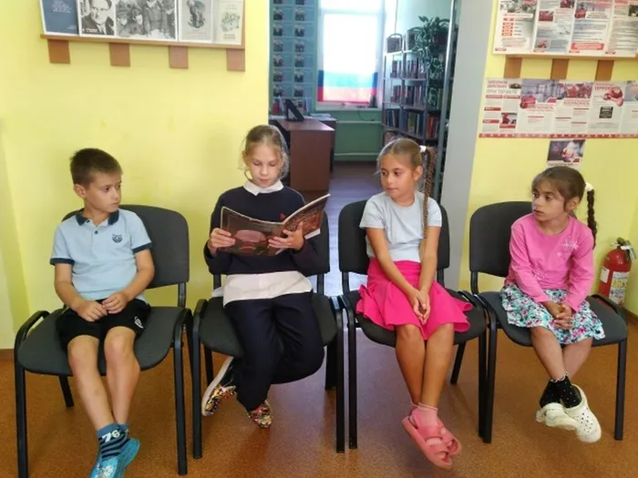 Ангелина читает саамскую сказку Невеста Солнца.