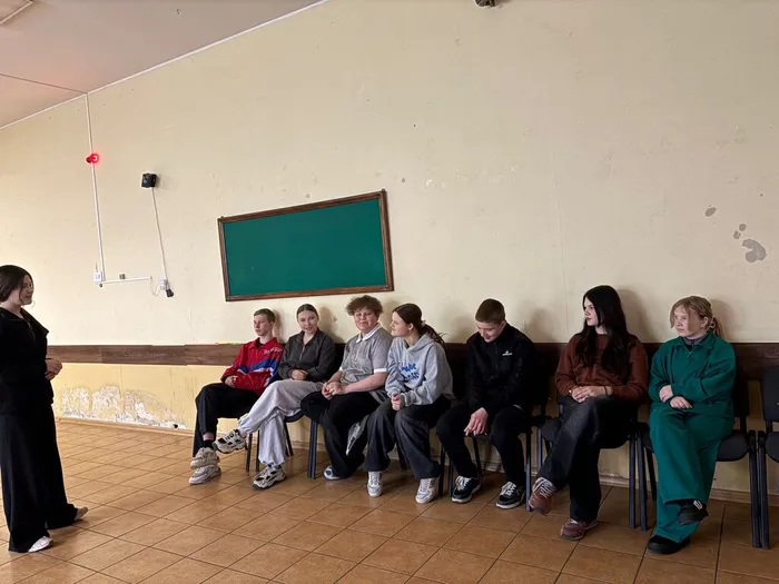 на фото участники мероприятия (1)