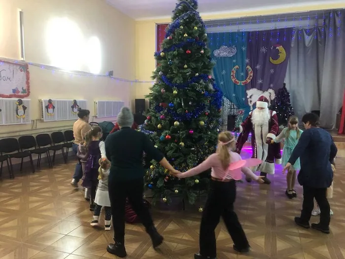 на фото фрагмент праздника (2)