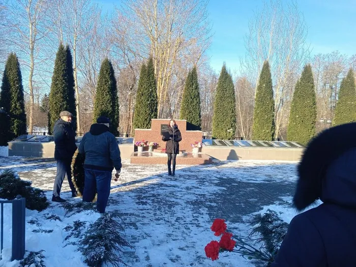 на фото открытие памятного мероприятия