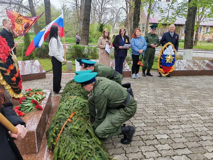 на фото участники мероприятия (4)