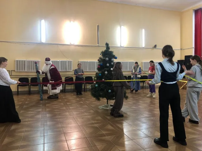 на фотографии фрагмент игровой программы (5)