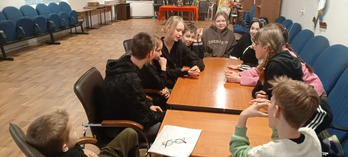 на фото фрагмент круглого стола (1)