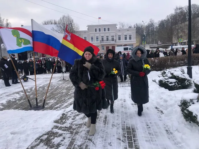 на фото памятное мероприятие (4)