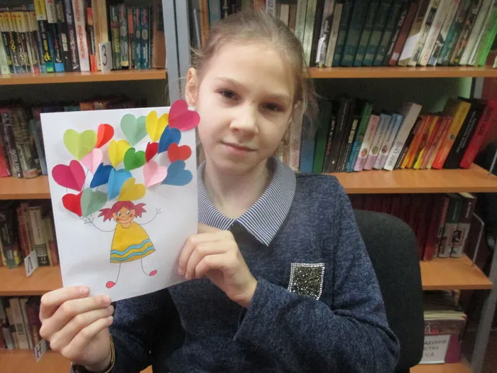 Ангелина со своей работой