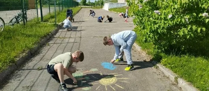 Рисунки на асфальте
