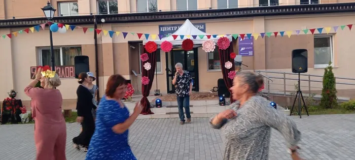 На фото фрагменты праздничной программы Здесь Родины начало (2)