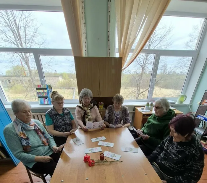 Участницы часа исторической памяти Чернобыль-чёрная быль истории