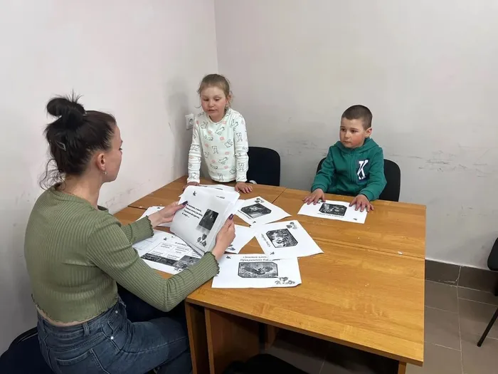 на фотографии участники викторины (2)