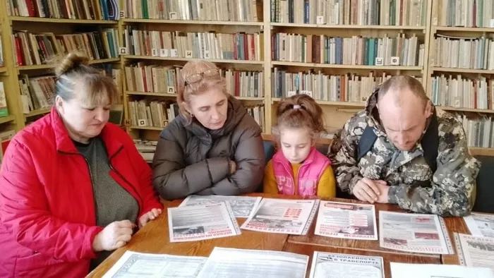 на фото участники беседы