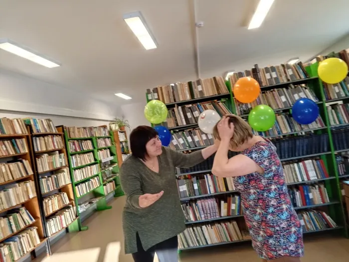 на фотографии участники тематического вечера (3)