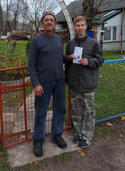 на фотографии участники акции посвящённой Дню народного единства (2)