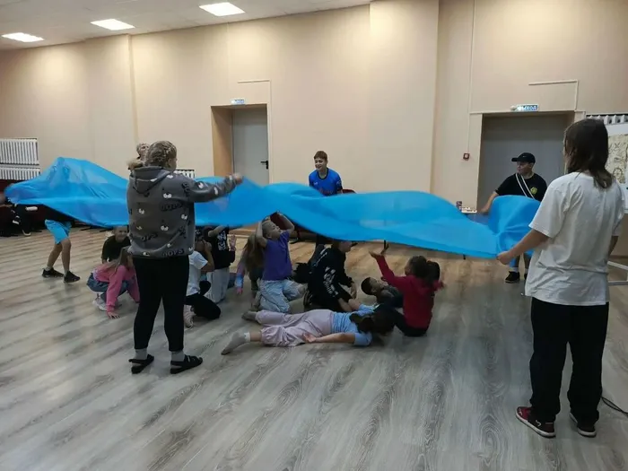 ребята справляются со штормом
