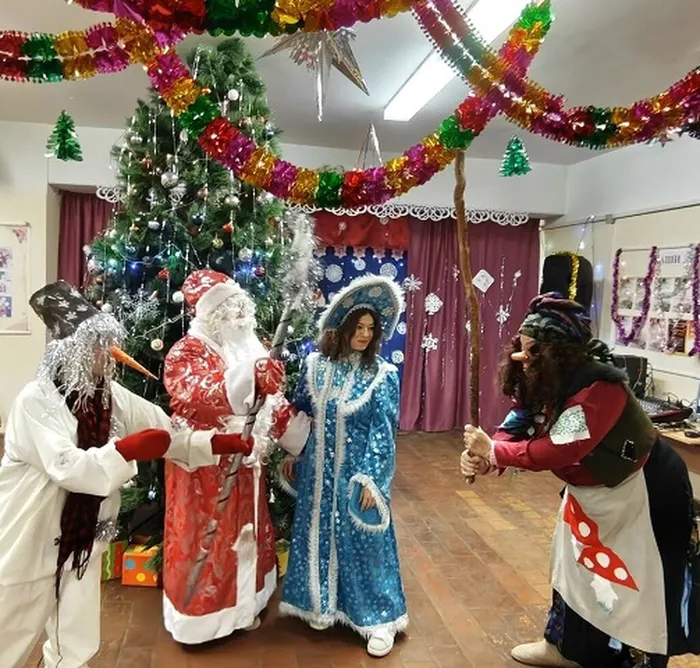 сказочные персонажи театрализованного представления