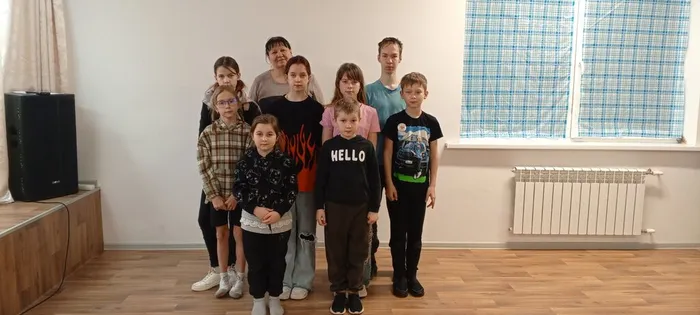 на фото участники игровой программы