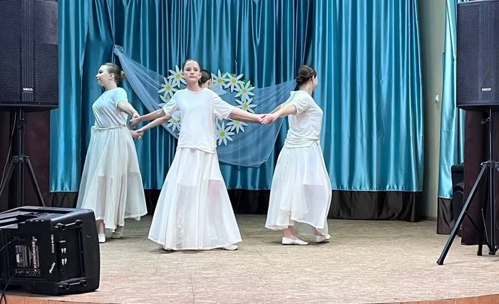 на фото фрагмент концертной программы (1)
