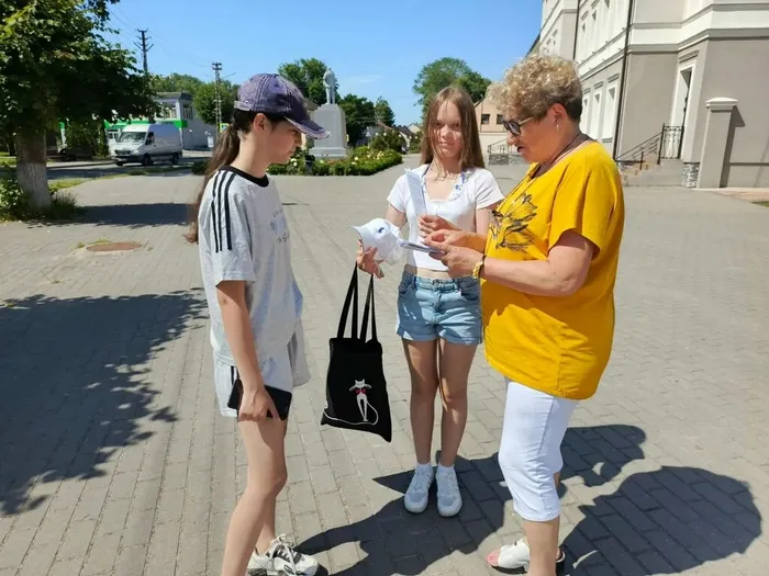 на фото участники акции