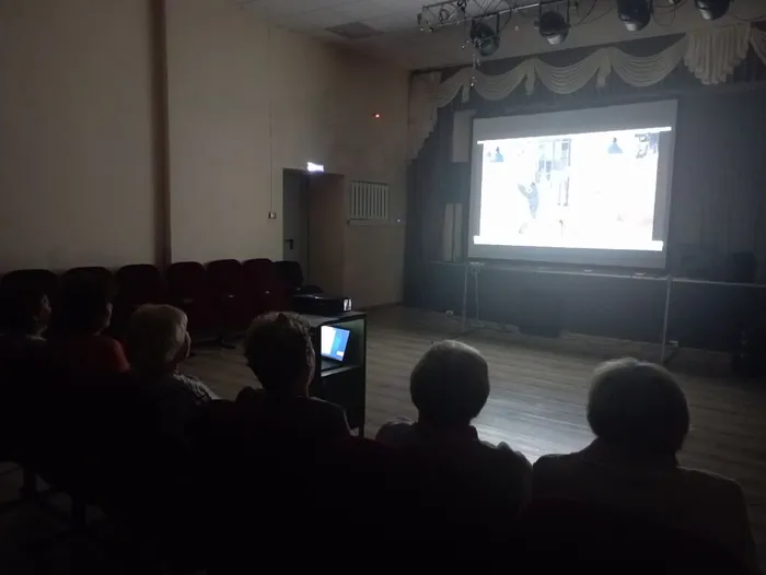 на фото просмотр фильма