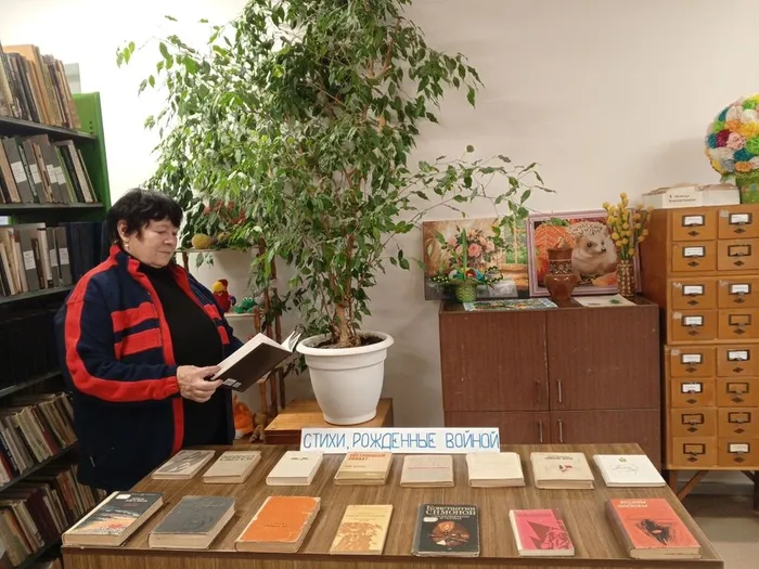 на фото участники мероприятия (1)